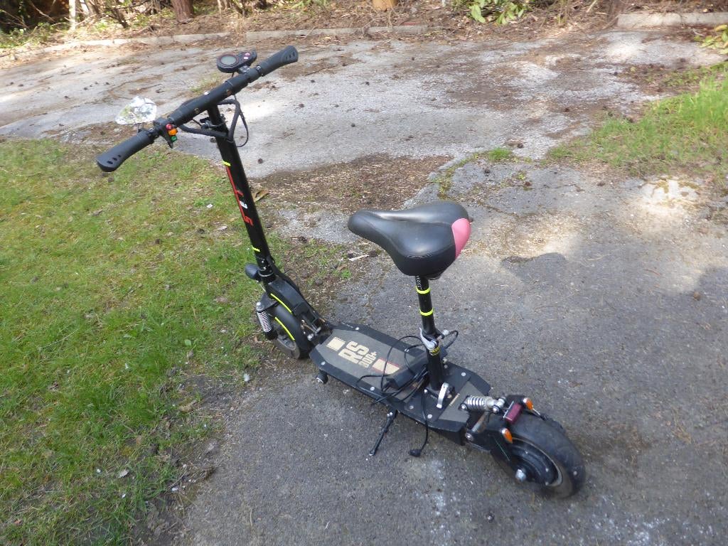 elektrische step speedtrott rs800+ met versnellingen + lader, Ophalen, Gebruikt, Elektrische step (E-scooter)