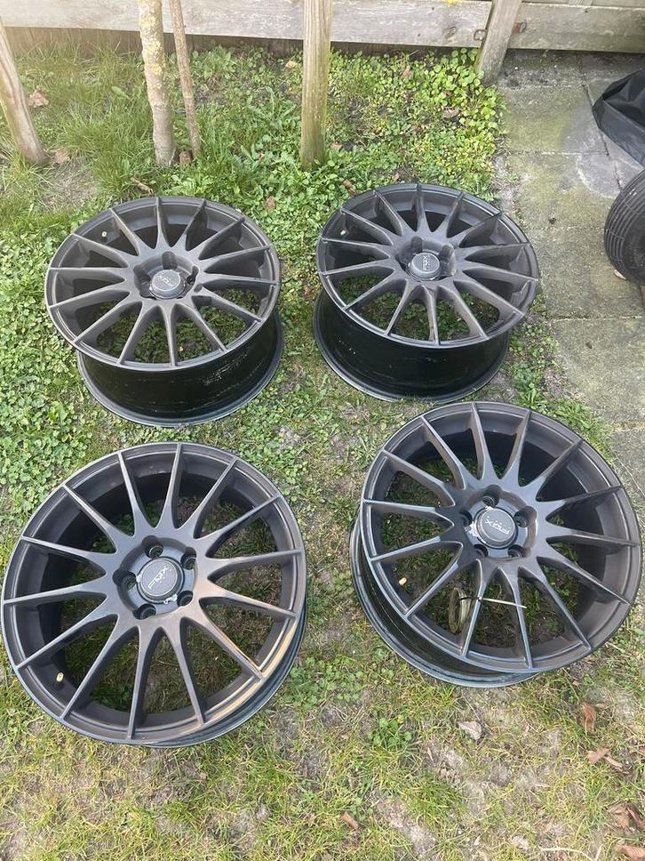 17 inch velgen zwart voor Peugeot Traveller Expert 508 3008, Auto-onderdelen, Banden en Velgen, Ophalen