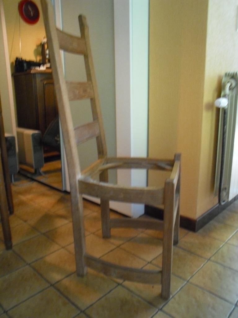 Quatre chaises en chêne clair., Maison & Meubles, Enlèvement, Utilisé, Bois, Quatre