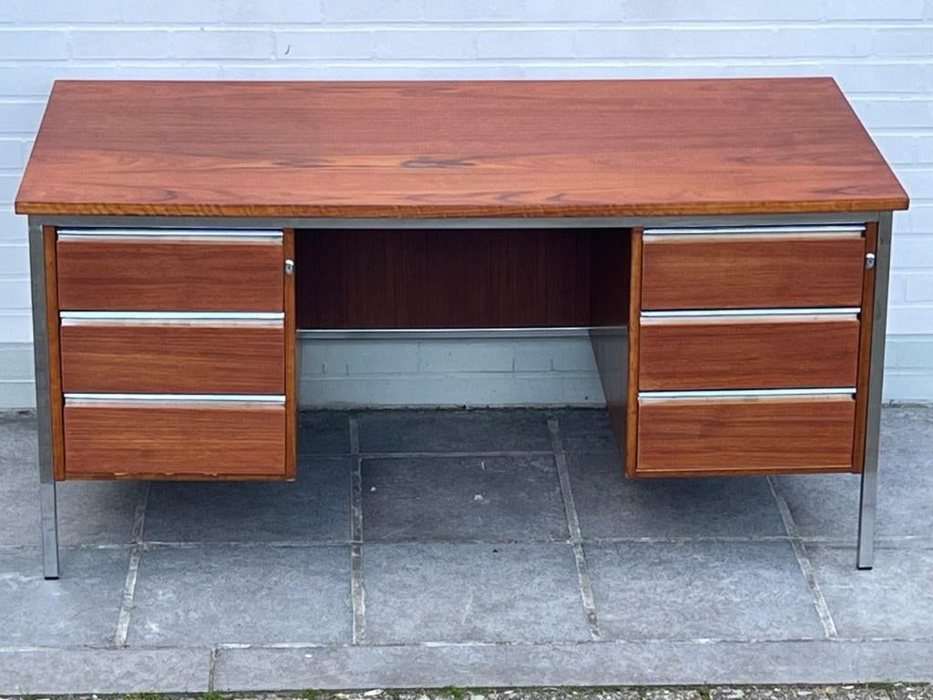 Bureau vintage du milieu du siècle en teck et chrome, Maison & Meubles, Bureaux, Vintage, Enlèvement, Cloison, 156 cm