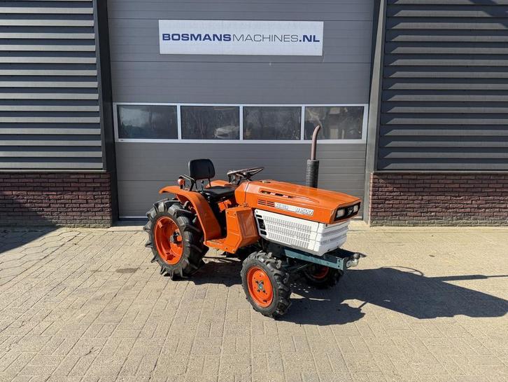 Kubota B1500 4WD 15 PK minitractor, Zakelijke goederen, Landbouw | Tractoren, tot 2500, Overige merken, Gebruikt