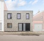 Nieuwbouw woning te Zelzate met 4 slaapkamers, 170 m², Gent, Direct bij eigenaar, Tussenwoning