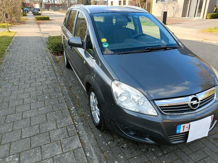 Opel Zafira B 2011 Cosmo 1.7 CDTI 110 PK, Auto's, Opel, Particulier, Zafira, ABS, Adaptieve lichten, Airbags, Airconditioning