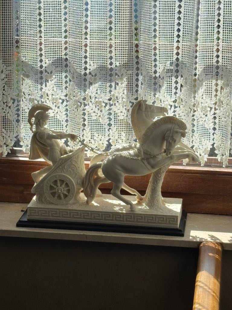 Posture, Antiquités & Art, Enlèvement