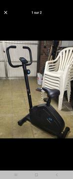 Velo d'appartement casi neuf