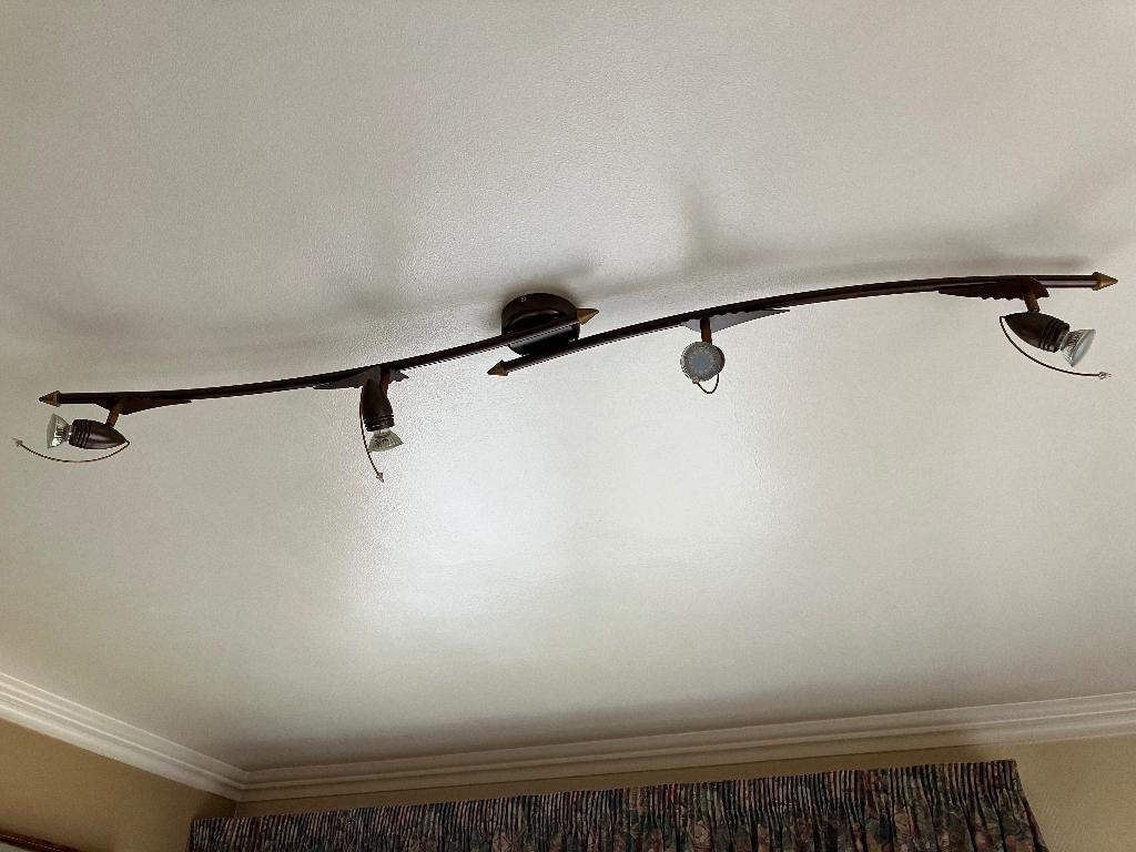 Plafond verlichting, Ophalen