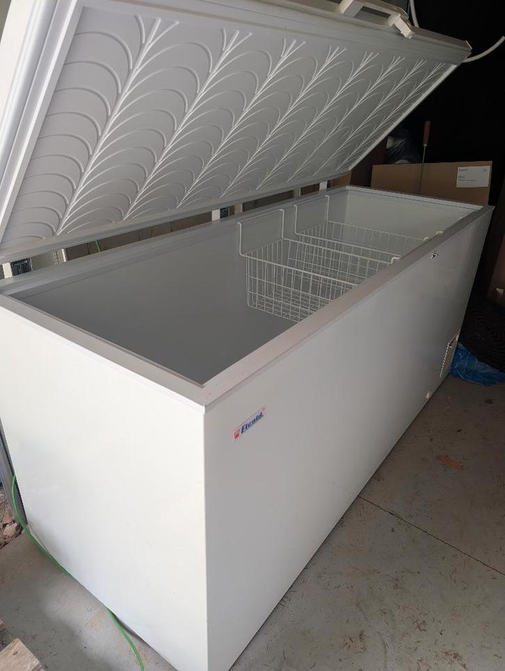 Congélateur coffre, Electroménager, Congélateurs, Utilisé, Autoportant, Congélateur, Congélateur, Moins de 85 cm, 90 cm ou plus