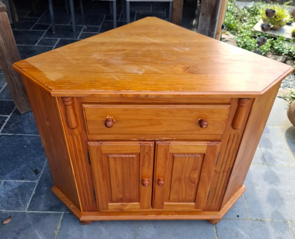 Hoekkast, Antiek en Kunst, Ophalen