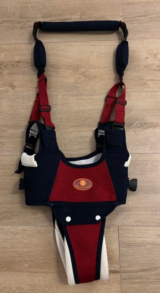 Harnais marche bébé - aide apprentissage marche réglable, Enfants & Bébés, Porte-bébés & Écharpe porte bébé, Comme neuf, Harnais