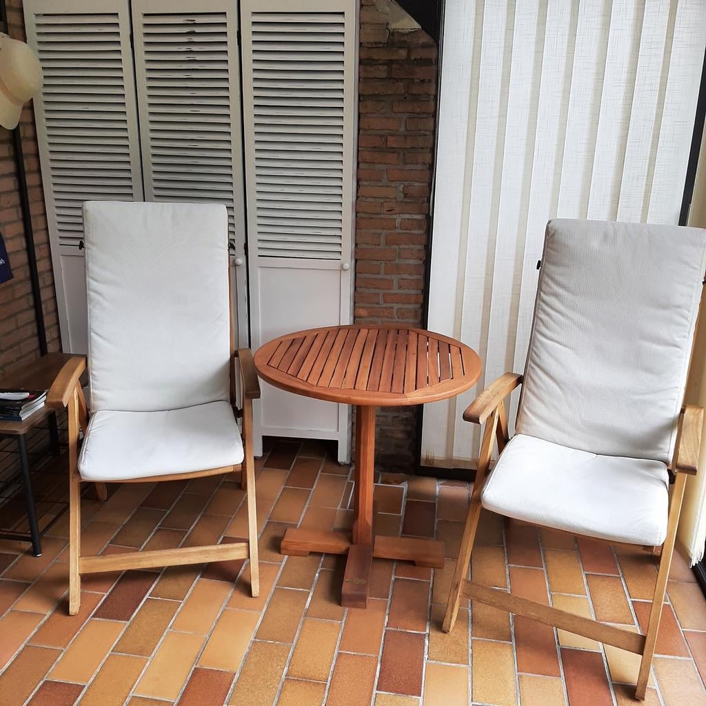 Fauteuil avec dossier réglable avec coussin et table en bois, Enlèvement, Comme neuf, Bois