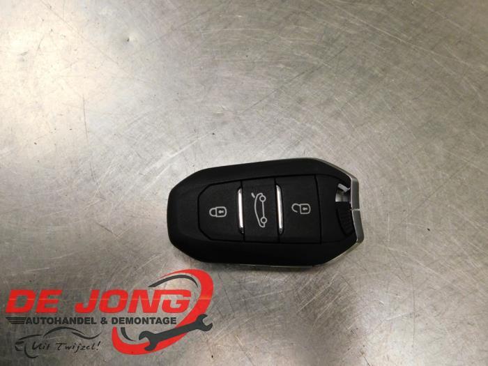 Clé d'un Peugeot 308, -, 3 mois de garantie, Utilisé, -