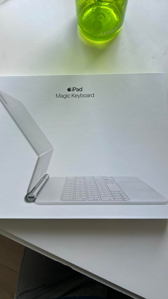 Apple MJQJ3F/A, Enlèvement, Azerty, Sans fil, Apple