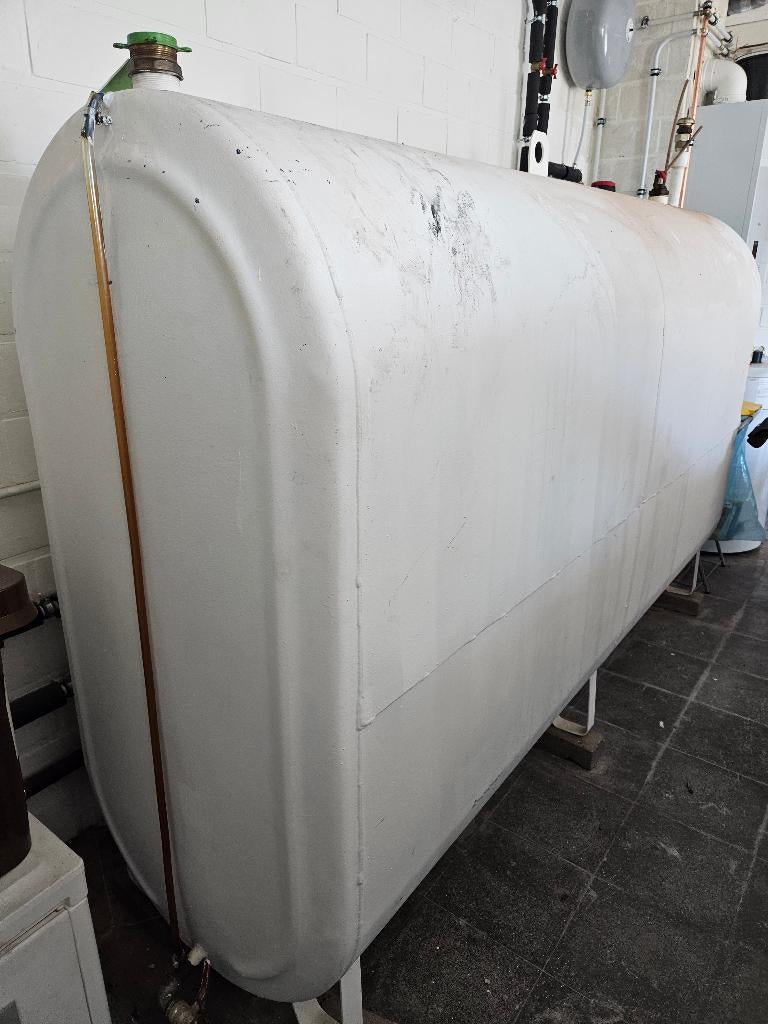 Mazouttank 2000 liter gratis af te halen, Doe-het-zelf en Bouw, Ophalen, Gebruikt, Overige typen