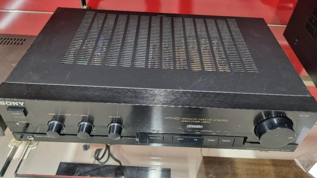 Sony TA-F117R geïntegreerde stereoversterker, Ophalen, Gebruikt, 60 tot 120 watt, Sony