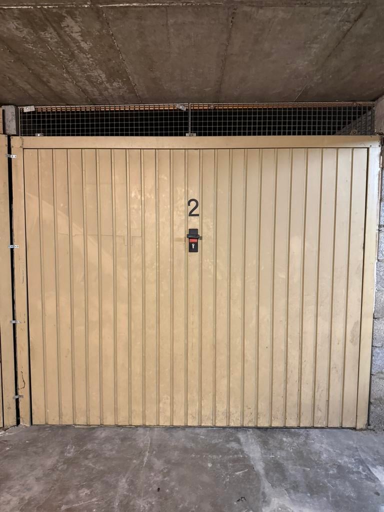 ✅Garagebox / Opslagruimte te koop in centrum Genk Topligging