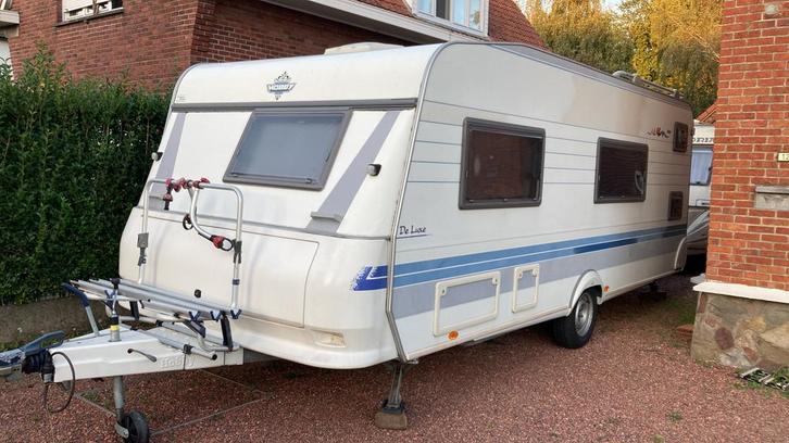 Hobby 560 stapelbed 6pers, Caravanes & Camping, Caravanes, Particulier, jusqu'à 6, 1250 - 1500 kg, Siège de train, Hobby, Lits superposés