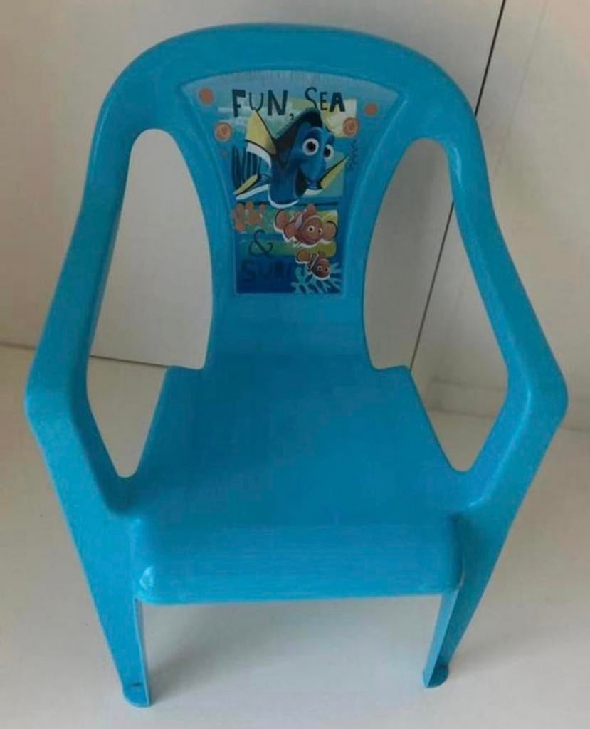 Blauw plastic stoeltje Dory  - ideaal voor kleuters, Ophalen of Verzenden, Gebruikt, Stoel(en)