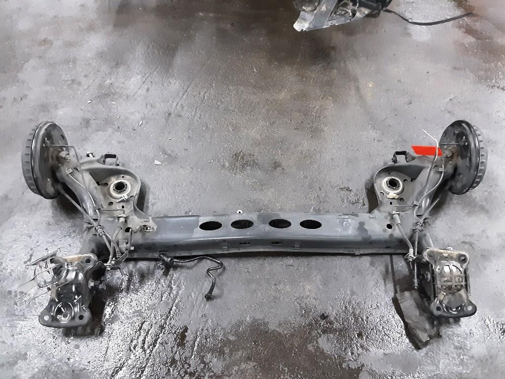 TRAIN ARRIERE Volkswagen Polo VI (AW1) (01-2017/11-2021), Autos : Pièces & Accessoires, Volkswagen, Mevr. I. Hauben, Utilisé, Rue de l'Espoir 34 34
4030  GRIVEGNÉE, BE