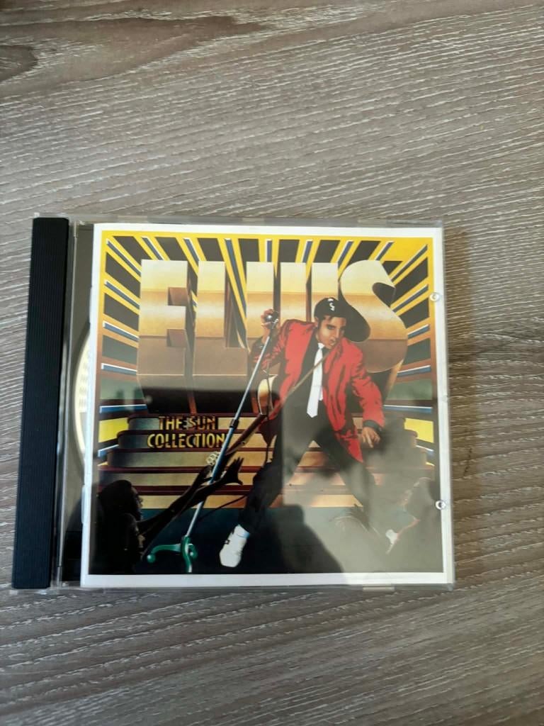 Elvis cd, The Sun collection. Mag weg voor 5 euro., Ophalen of Verzenden, Zo goed als nieuw, Rock-'n-Roll