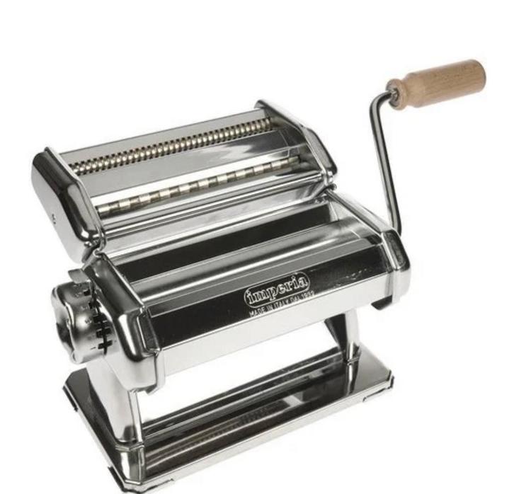 pasta machine Imperia manueel nieuwstaat, Maison & Meubles, Cuisine | Ustensiles de cuisine, Enlèvement