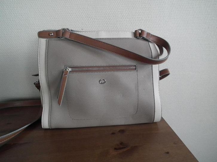 handtas voor dames (Gerry Weber) kleur beige bruin, Handtassen en Accessoires, Tassen | Damestassen, Zo goed als nieuw, Handtas