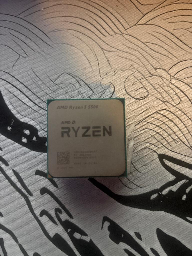 AMD Ryzen 5 5500 desktop processor., Computers en Software, Processors, Ophalen, 6-core, AMD Ryzen 5, Zo goed als nieuw