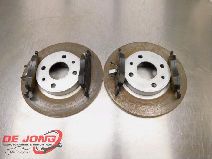 Remschijf + blok voor van een Fiat Panda, Auto-onderdelen, Remmen en Aandrijving, Fiat, Gebruikt, 3 maanden garantie, Ophalen of Verzenden