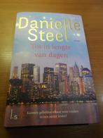 Tot in lengte van dagen / Danielle Steel, Ophalen, Zo goed als nieuw, Danielle Steel