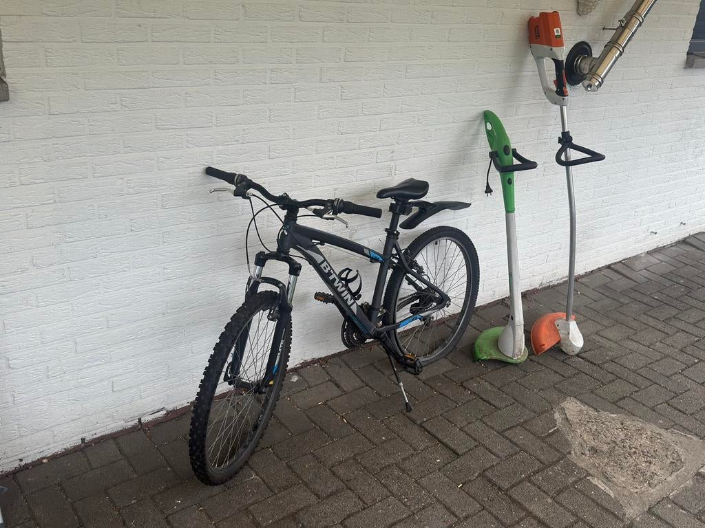 Coupe-bordures 26 pouces pour vélo Continuez à lire, Vélos & Vélomoteurs, Vélos | Hommes | Vélos de sport & Vélo de randonnée