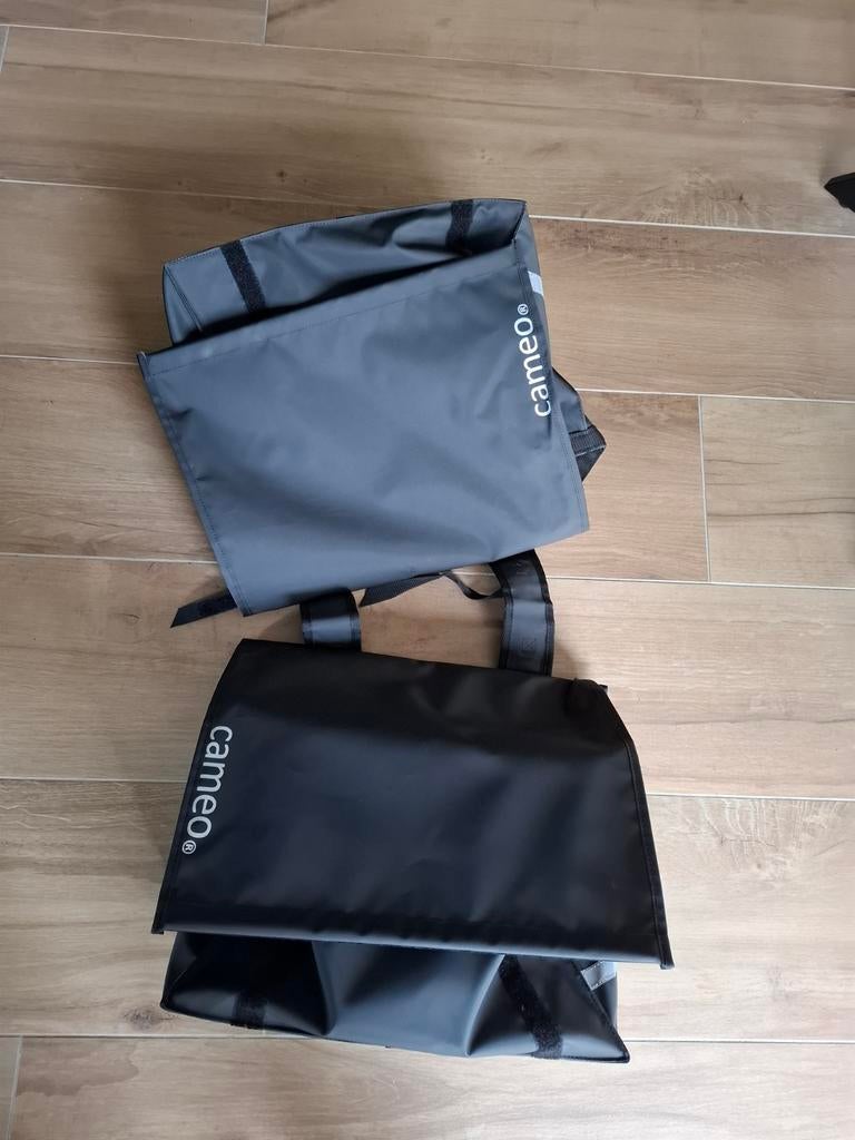 Sac à vélo double New Looxs Cameo Double Bisonyl 46 l, Vélos & Vélomoteurs, Enlèvement ou Envoi, Comme neuf, Newlooxs