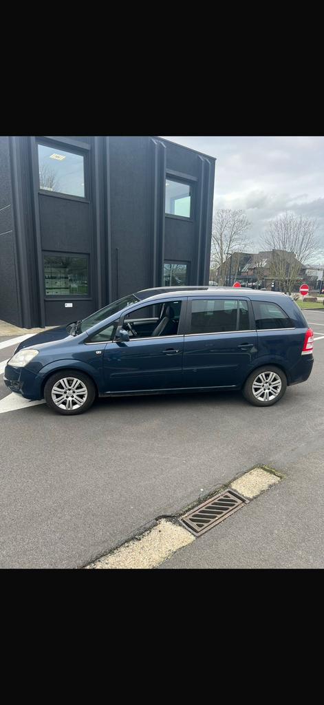 Opel zafira 1.7 diesel euro5 bj2011 92 kw 125pk 7 plaats, Voorwielaandrijving, Euro 5, Monovolume, Zwart