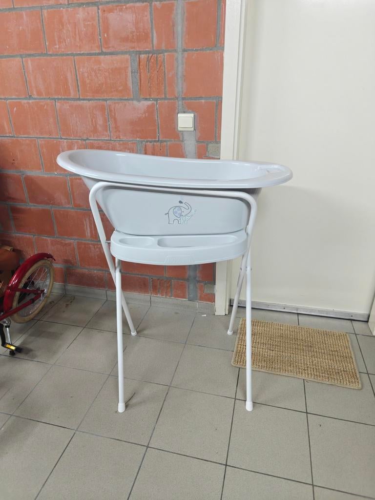 Babybadje uitstekende staat, Enlèvement