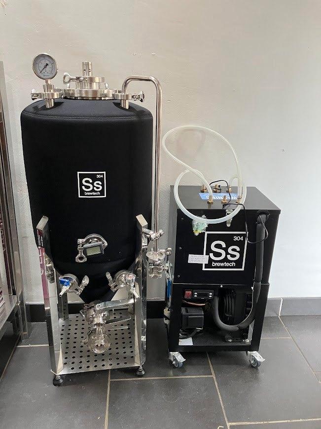 Cuve de fermentation et refroidisseur Brewtech, Collections, Marques de bière, Comme neuf, Autres types, Enlèvement