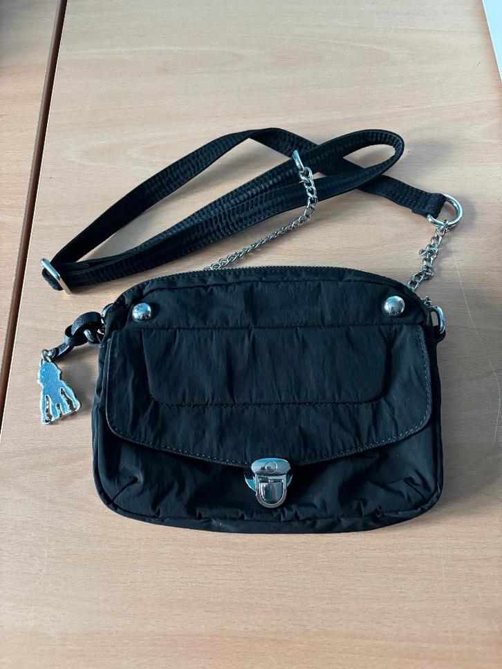 Zwarte schoudertas Kipling, Bijoux, Sacs & Beauté, Sacs | Sacs Femme, Comme neuf, Sac de soirée, Noir, Enlèvement ou Envoi