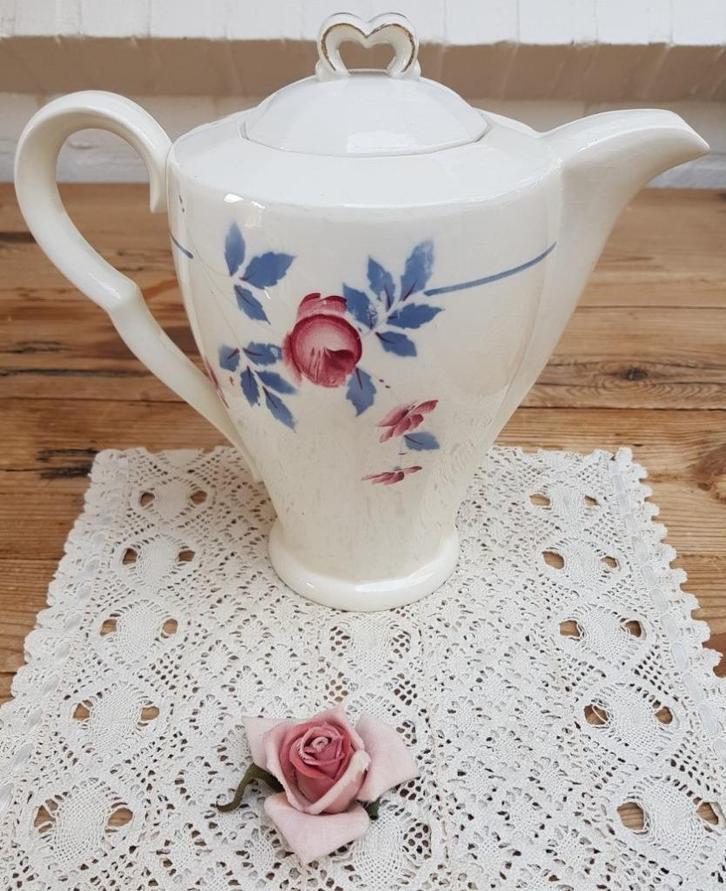 Grote Franse brocante koffiepot, spuitmotief rozen, St.Amand, Antiquités & Art, Enlèvement ou Envoi