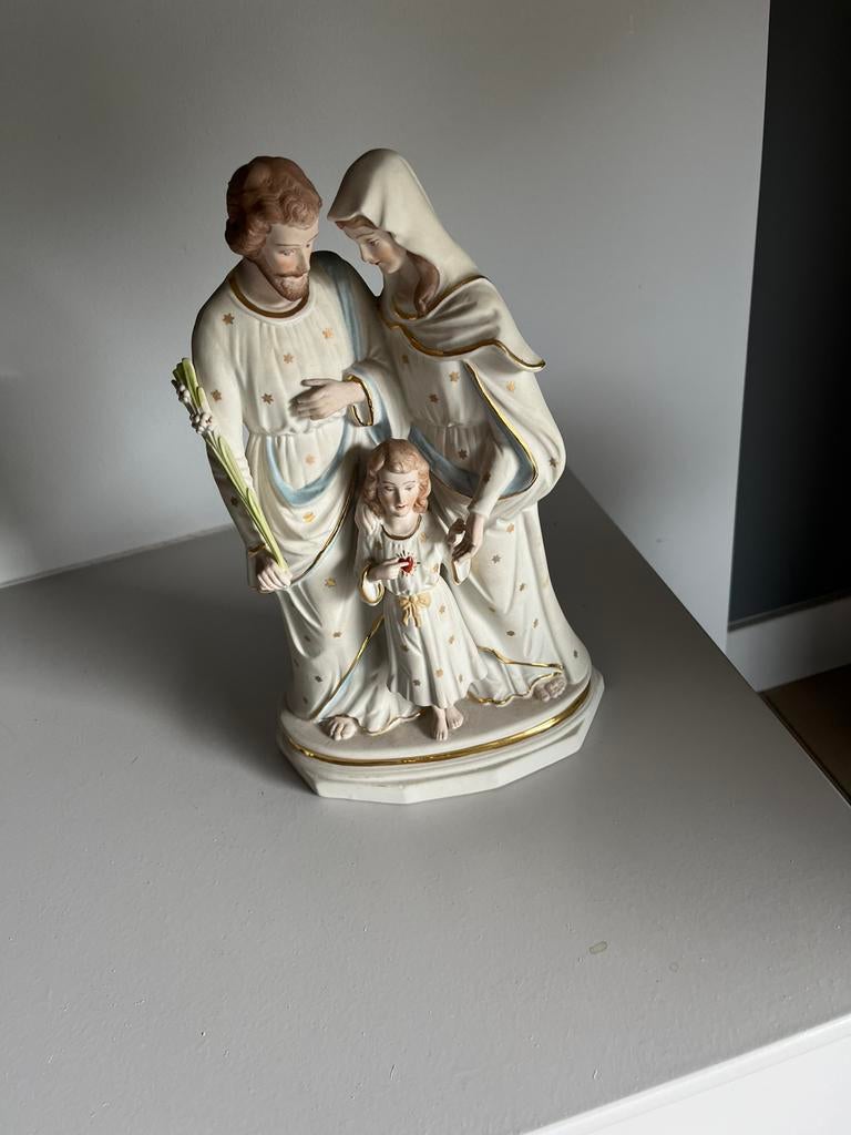 Beeld van de heilige familie, Ophalen