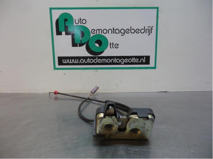 Mécanique de verrouillage hayon d'un Ford Fiesta (Fiesta 02, Autos : Pièces & Accessoires, Carrosserie & Tôlerie, Ford, Utilisé