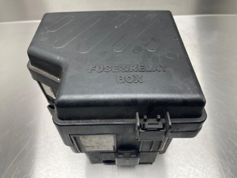 BOITIER FUSIBLES Hyundai Santa Fe II (CM) (|SANTAFE|), Autos : Pièces & Accessoires, Utilisé, Hyundai