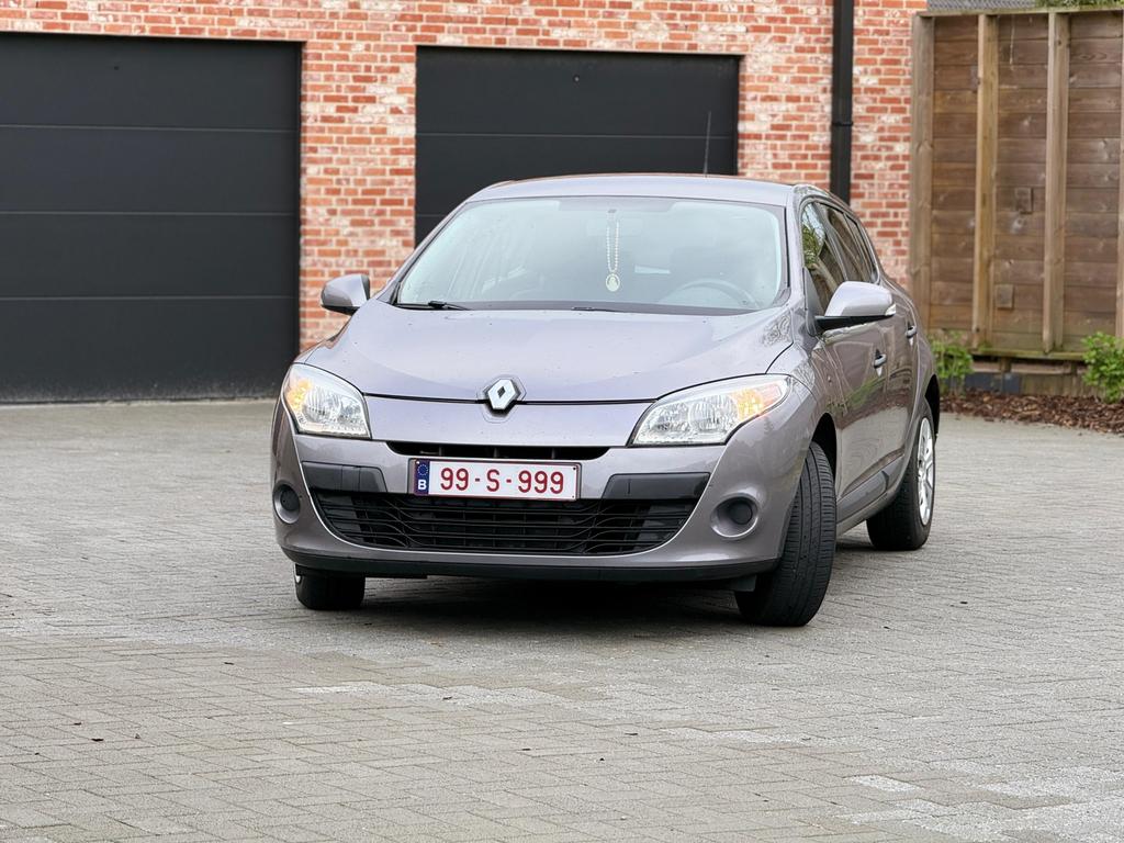 Renault Megane 1,6 Benzine, Auto's, Handgeschakeld, Particulier, Euro 4, Zilver of Grijs