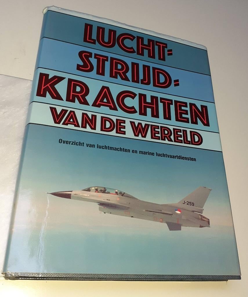 Boek Luchtstrijdkrachten van de Wereld 1981, Ophalen of Verzenden, Niet van toepassing, Nieuw, Luchtmacht
