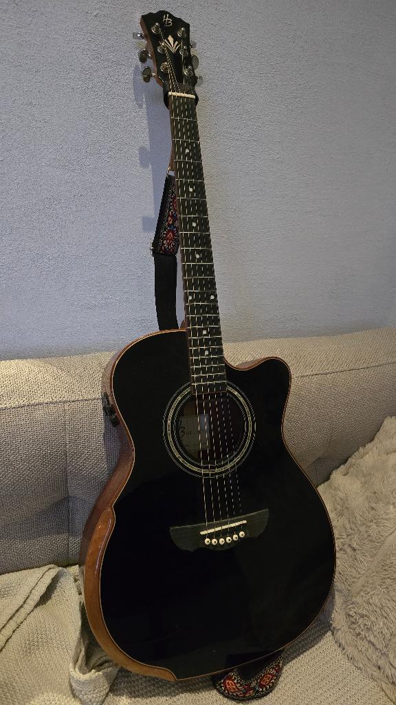 Harley Benton CLC-650SM-CE BK Solid Wood, Musique & Instruments, Instruments à corde | Guitares | Acoustiques, Enlèvement, Comme neuf