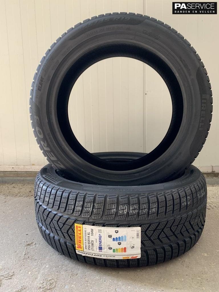 2x Nieuwe Pirelli 255 45 19 104W Winterbanden, Autos : Pièces & Accessoires, Neuf, Pneus et Jantes, Pneus hiver, 255 mm