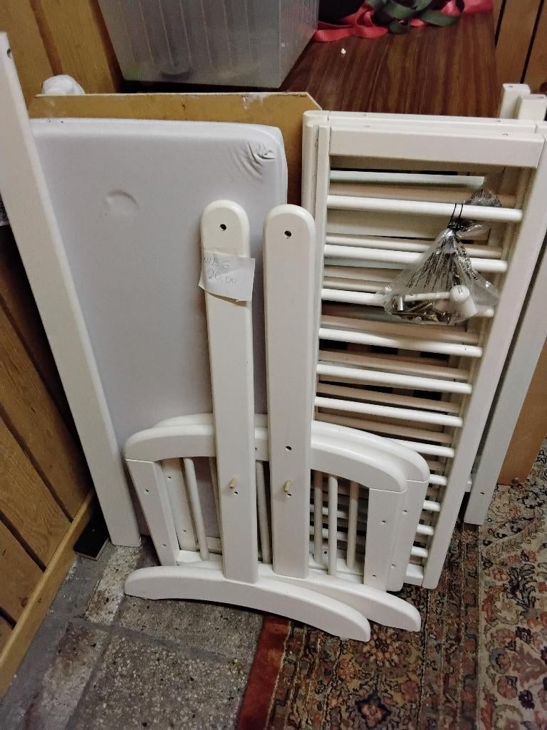 Wieg, Kinderen en Baby's, Babywiegjes en Ledikanten, Ophalen, Zo goed als nieuw, Wieg