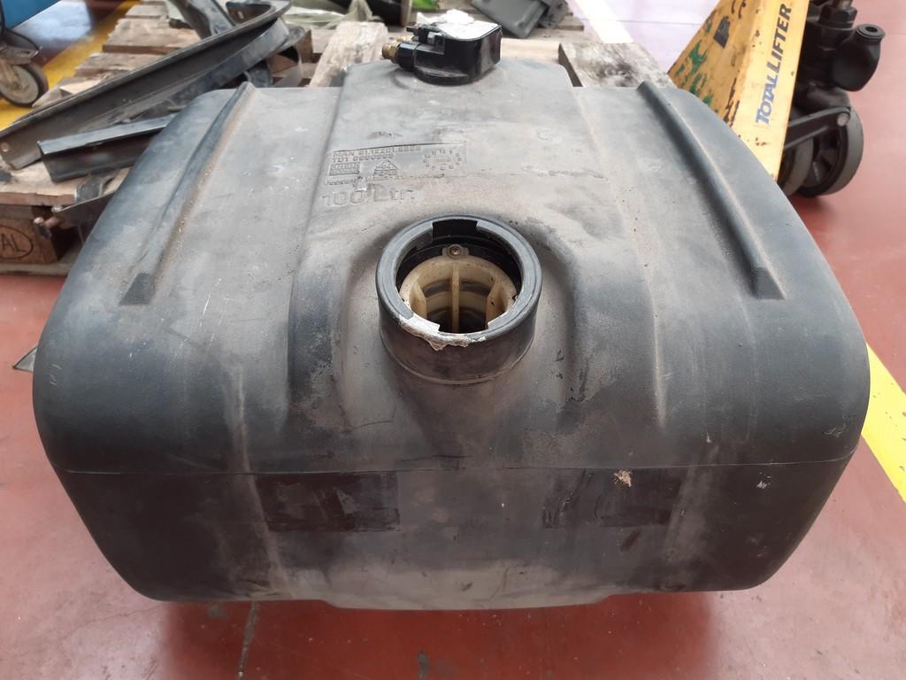 Mazouttank MAN 100Li., Gebruikt, MAN, Brandstofsystemen