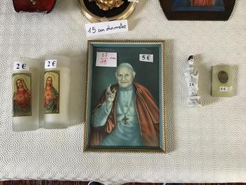 8 tal religieuze voorwerpen beschikbaar voor biedingen