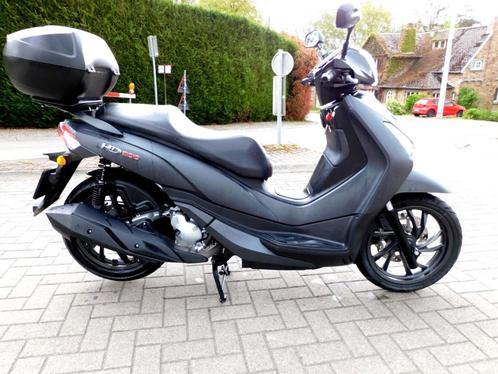 SYM HD 300, nieuwstaat 1700 km, 1 jaar garantie, Motoren, Motoren | Overige merken, Bedrijf, Scooter, 12 t/m 35 kW, 1 cilinder