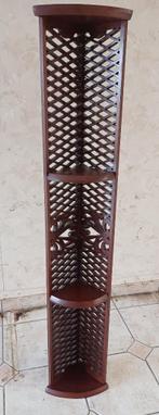Étagère de coin en bois sculpté., Enlèvement, Comme neuf
