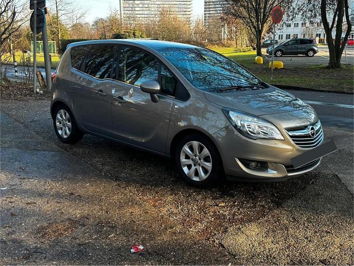 Opel Meriva  1600cc diesel, Auto's, Opel, Particulier, Meriva, Isofix, Radio, Trekhaak, USB, Diesel, Euro 6, Handgeschakeld, Dealer onderhouden