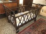 Antiquité - Lit bébé en bois, Antiek en Kunst, Ophalen