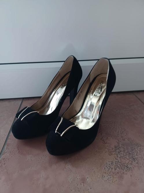 6 paar verschillende pumps, Kleding | Dames, Schoenen, Nieuw, Pumps, Ophalen